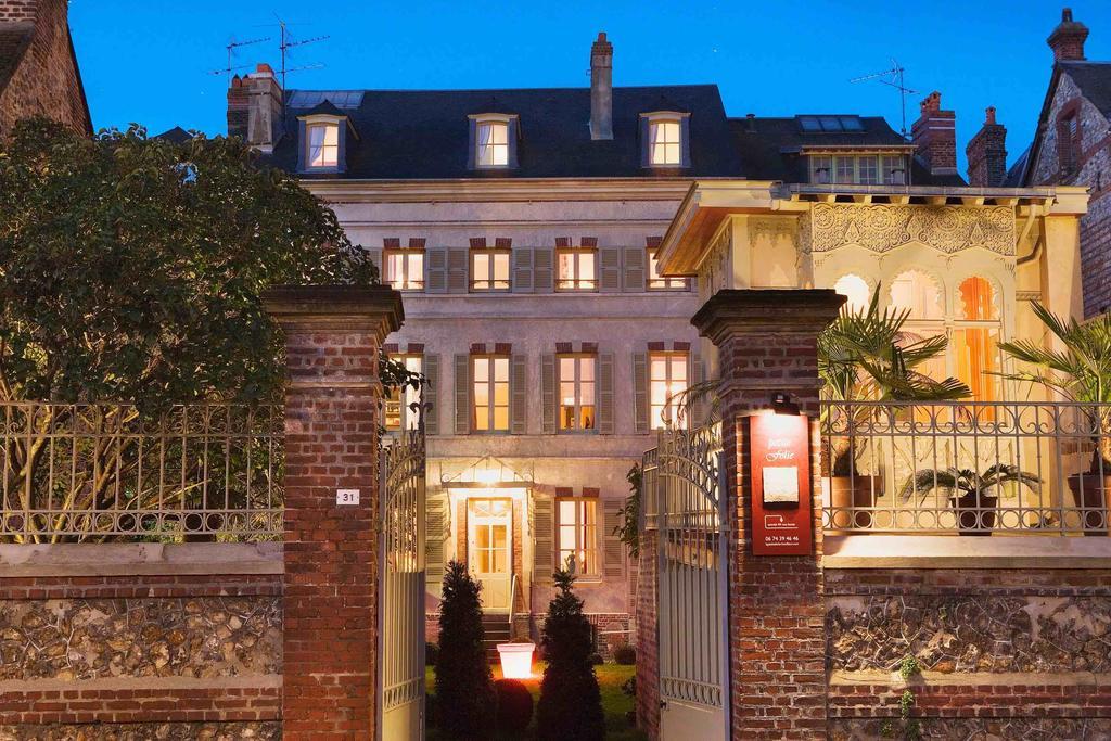 La Petite Folie Bed & Breakfast Honfleur Eksteriør bilde