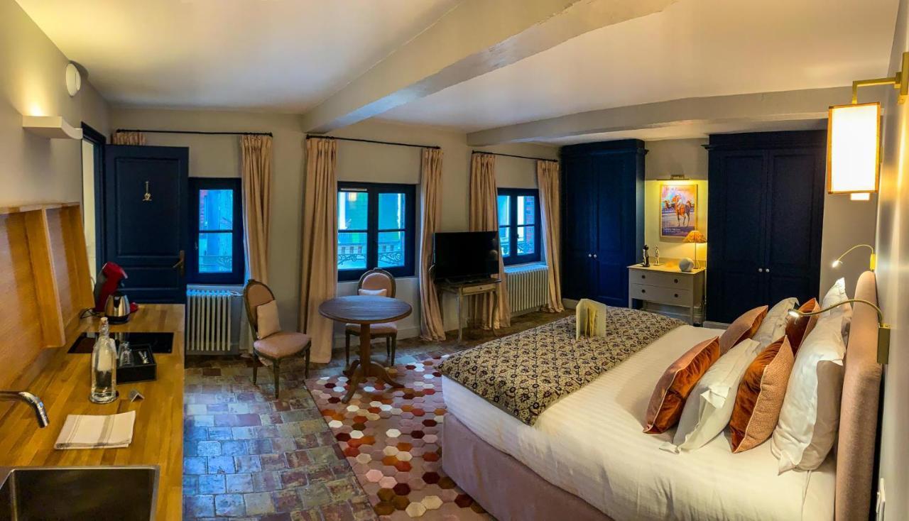 La Petite Folie Bed & Breakfast Honfleur Eksteriør bilde