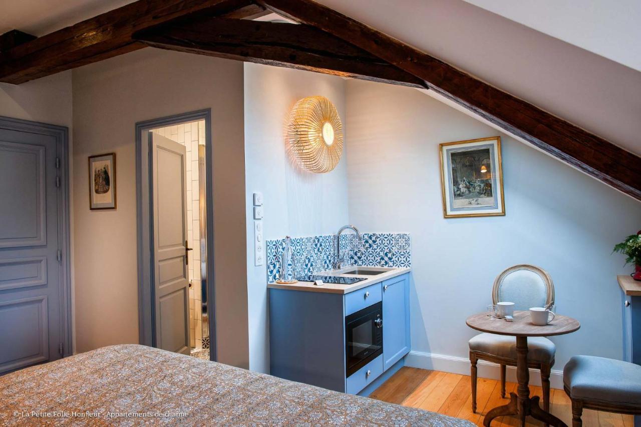 La Petite Folie Bed & Breakfast Honfleur Eksteriør bilde